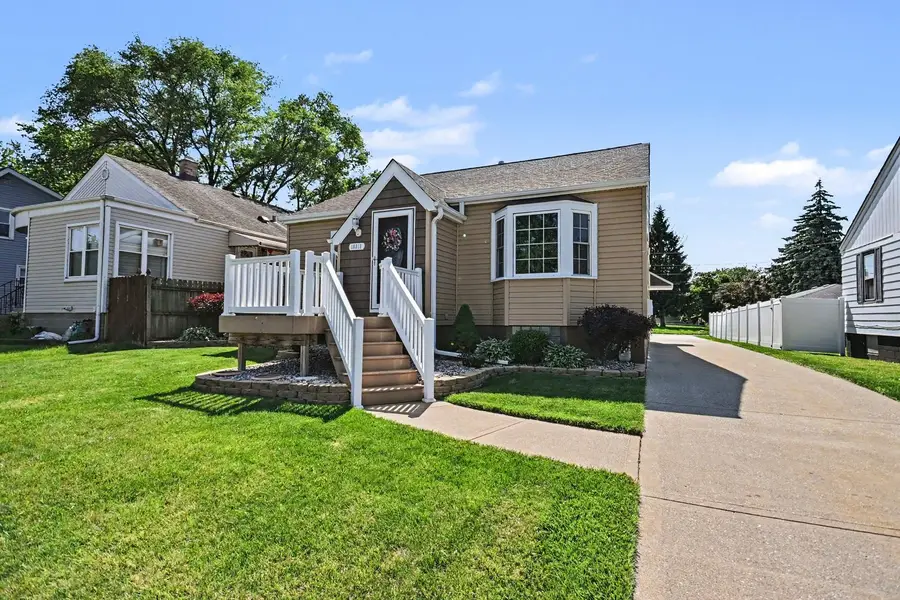 18010 Burnham Avenue, Lansing, IL 60438 - #3