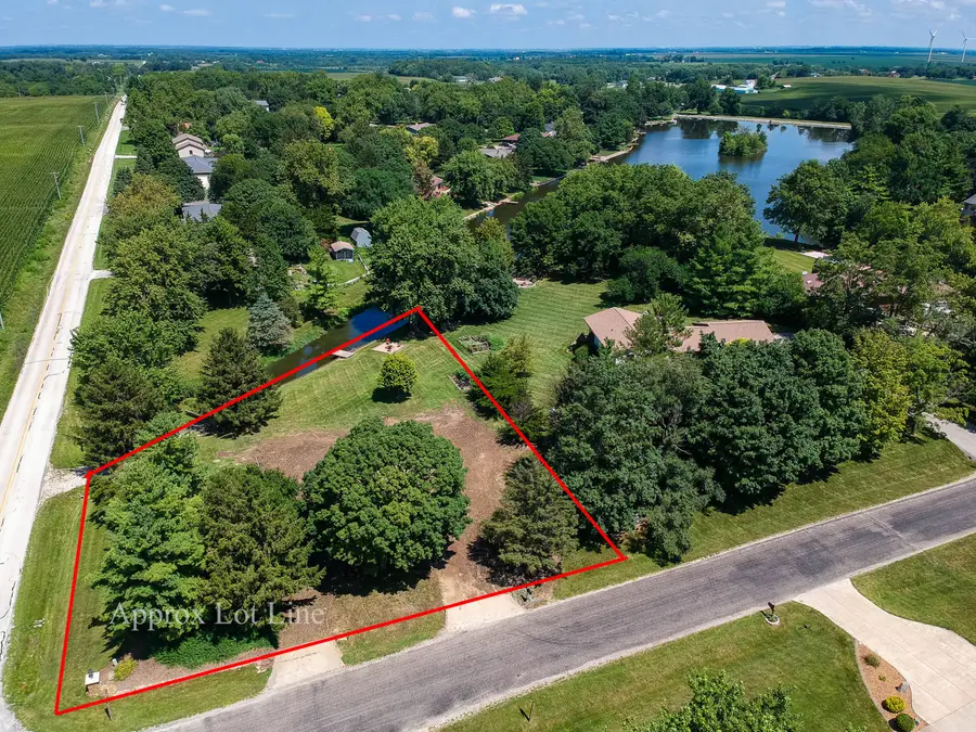 8264 Sunset Road, Carlock, IL 61725 - #2