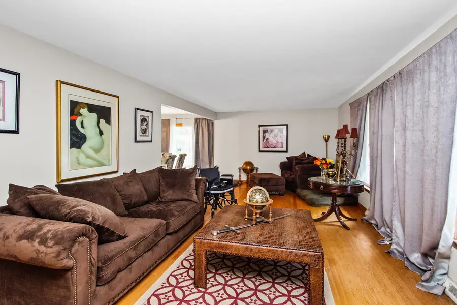 1525 Elm Street, Park Ridge, IL 60068 - #3