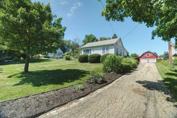 1208 25th Avenue, Clinton, IA 52732