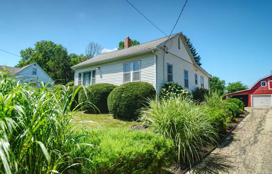 1208 25th Avenue, Clinton, IA 52732 - #3