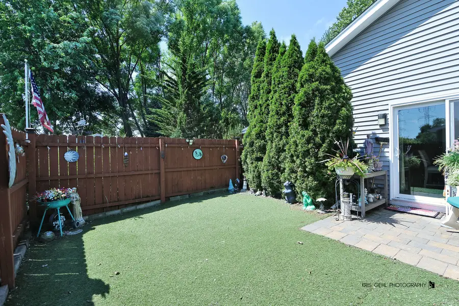 1525 Southport Court, Zion, IL 60099 - #3