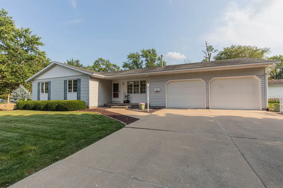 301 9th Street, Mendota, IL 61342 - #2