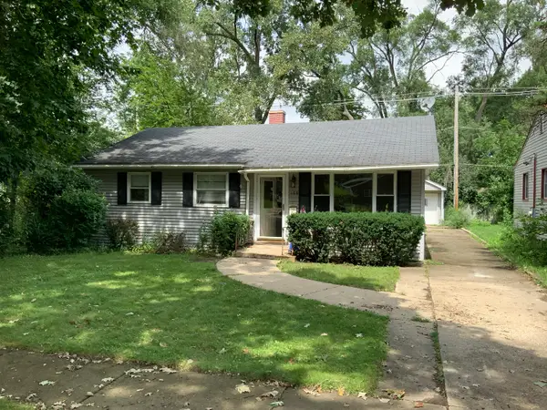 468 N Lakeshore Drive, Mundelein, IL 60060