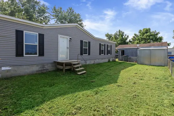 1257 Cedar Creek Drive, Centralia, IL 62801