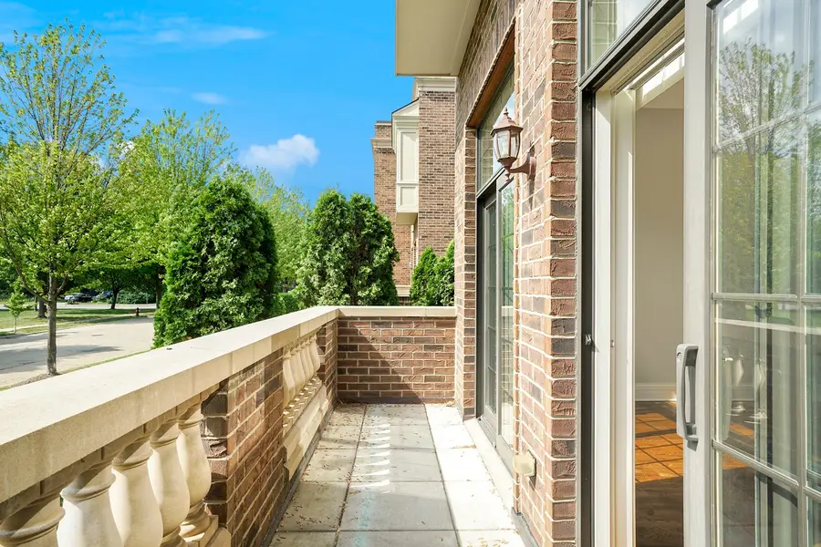 185 N Hickory Avenue, Arlington Heights, IL 60004 - #3