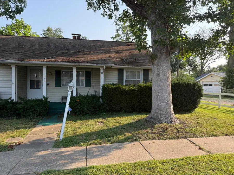 810 E 7th Street, Centralia, IL 62801 - #3