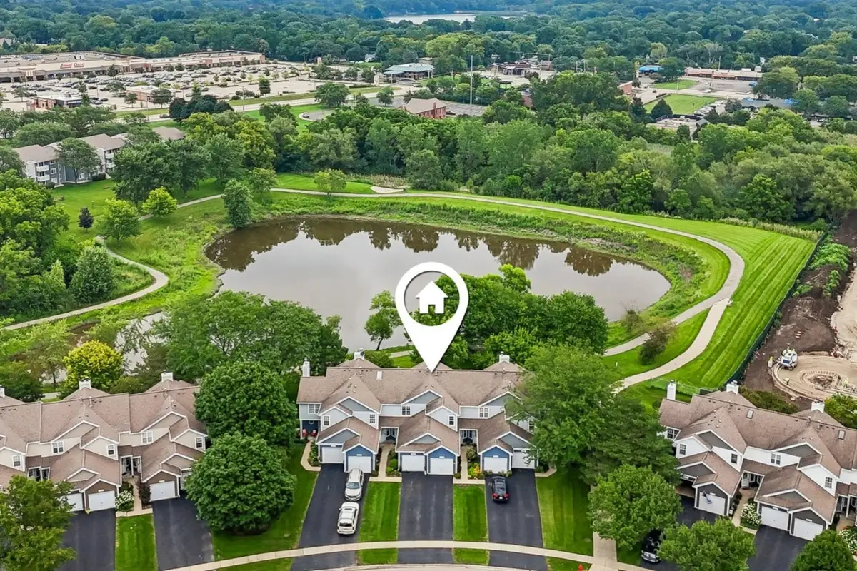 621 Woodhaven Drive, Mundelein, IL 60060 - #1