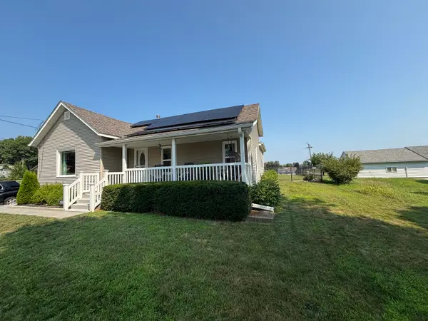921 7th Avenue, Fulton, IL 61252