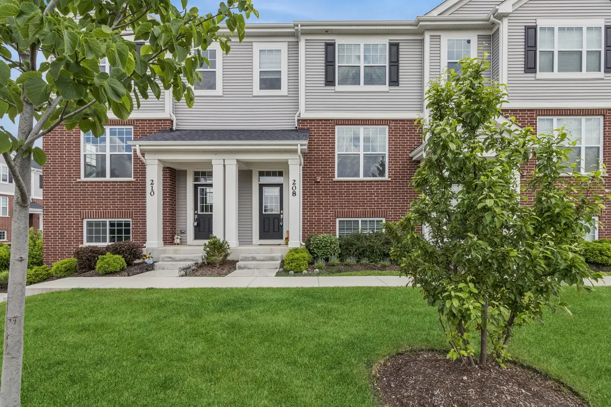 208 Timberleaf Circle, Roselle, IL 60172 - #1