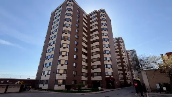 7337 S South Shore Drive #1424, Chicago, IL 60649