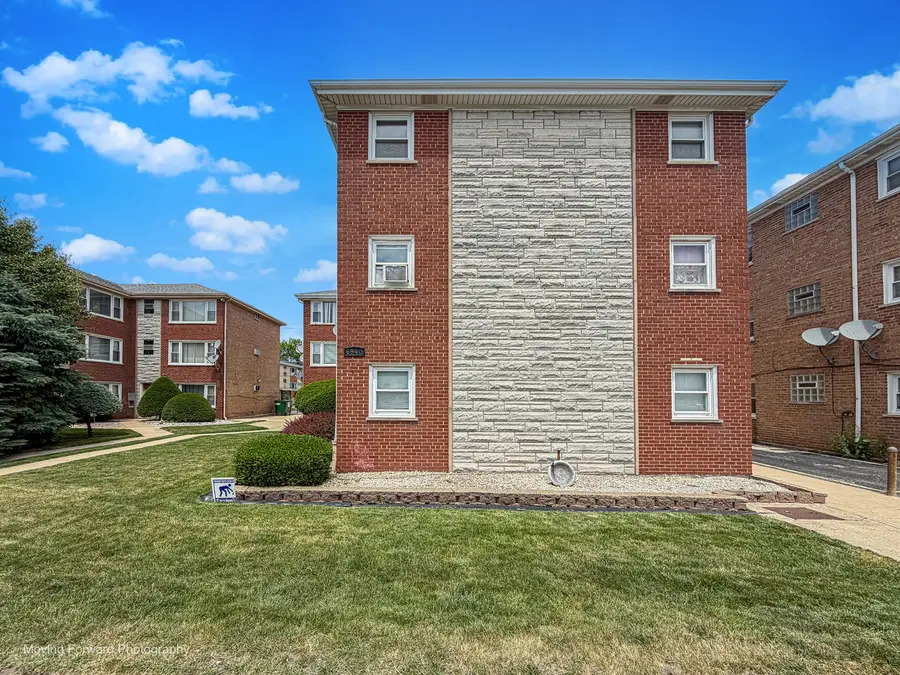 6940 W 65th Street #3B, Chicago, IL 60638 - #2