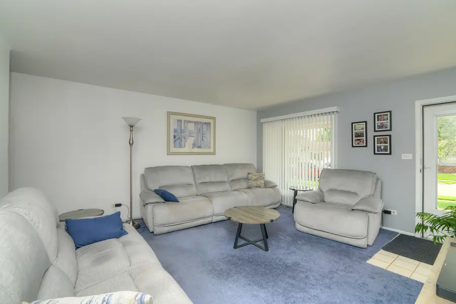 736 Cynthia Lane, Glendale Heights, IL 60139 - #3