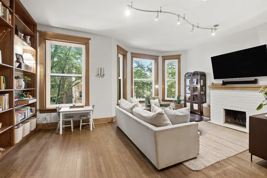 833 W Buckingham Place #3, Chicago, IL 60657 - #2