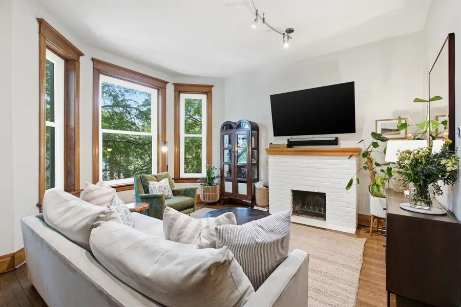 833 W Buckingham Place #3, Chicago, IL 60657 - #3