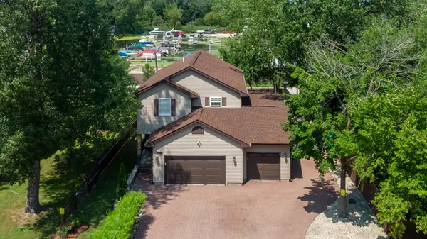 10 Matts Road, Fox Lake, IL 60020