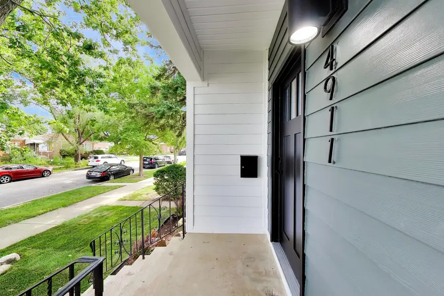 4911 W Argyle Street, Chicago, IL 60630 - #3