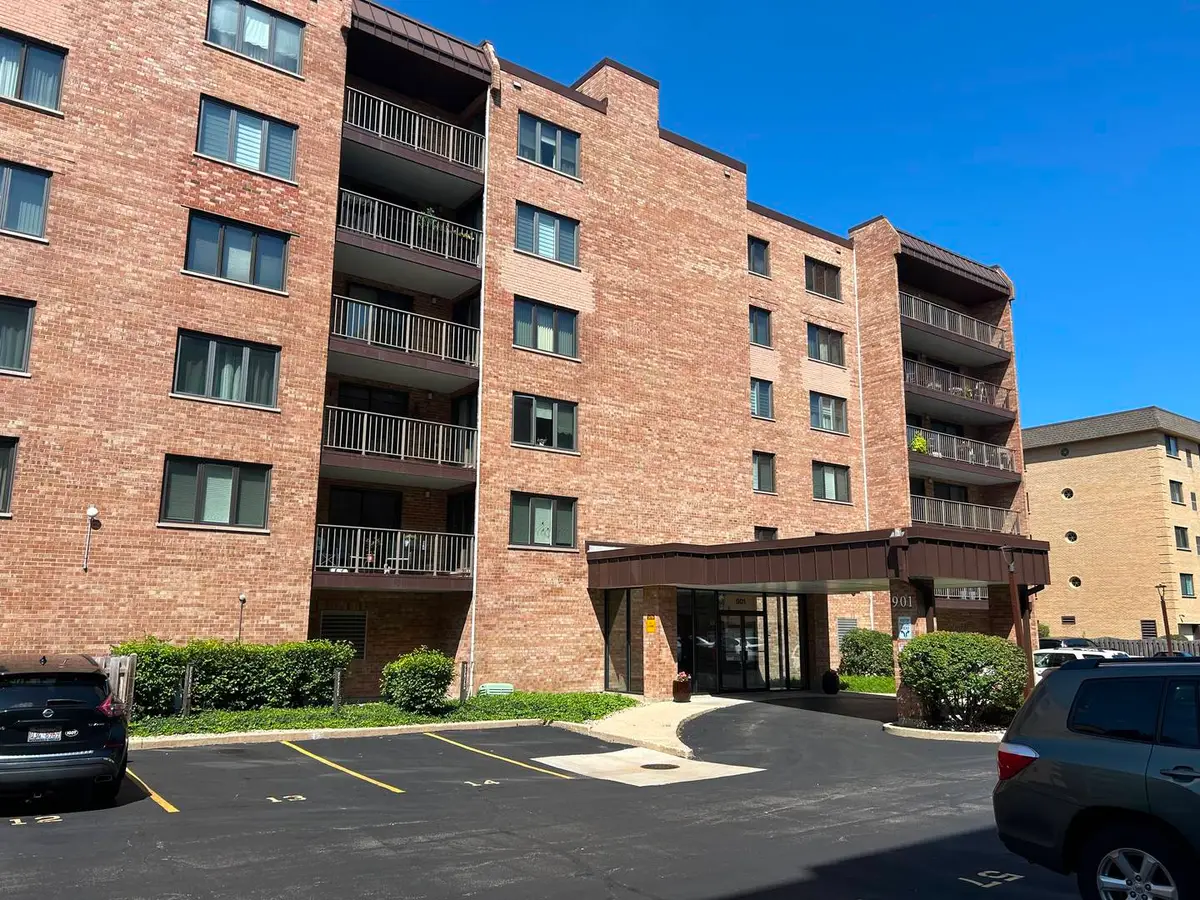 901 Center Street #A409, Des Plaines, IL 60016 - #1