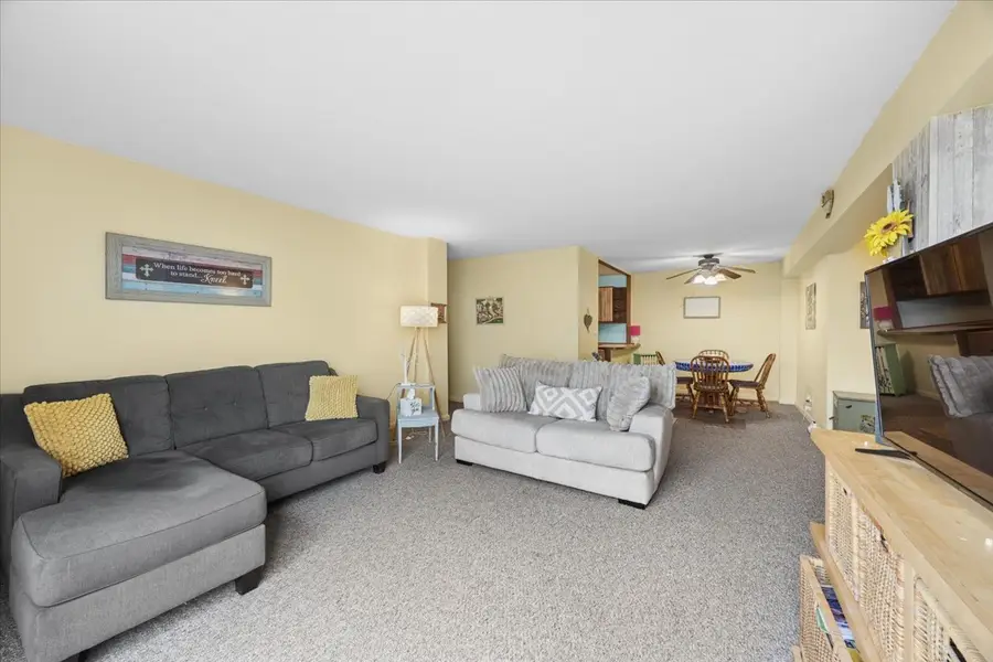 2211 S Stewart Avenue #6D, Lombard, IL 60148 - #2