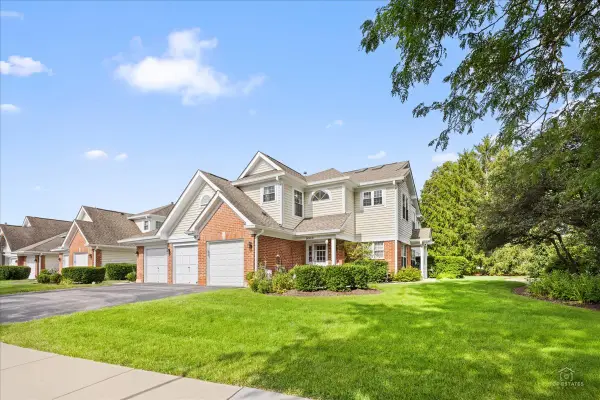 200 Westminster Court #C, Schaumburg, IL 60193