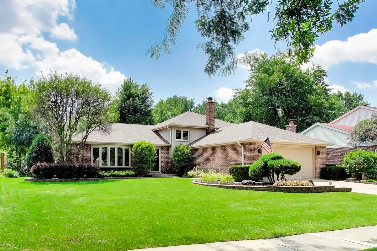 2147 Green Valley Road, Darien, IL 60561 - #1