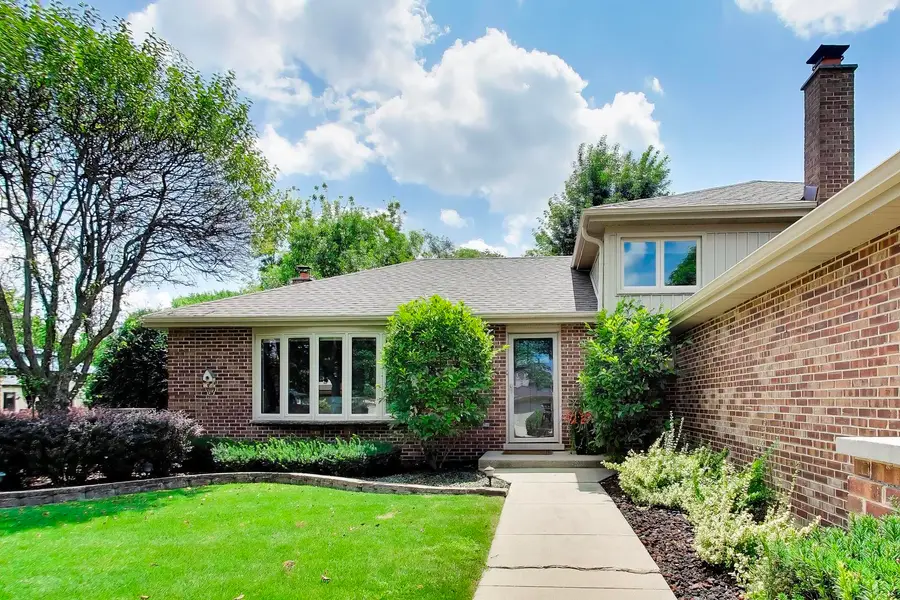 2147 Green Valley Road, Darien, IL 60561 - #2