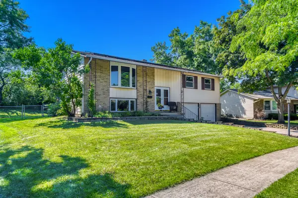 1120 Concord Lane, Hoffman Estates, IL 60192