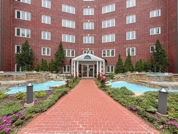 8540 W Foster Avenue #503, Norridge, IL 60706
