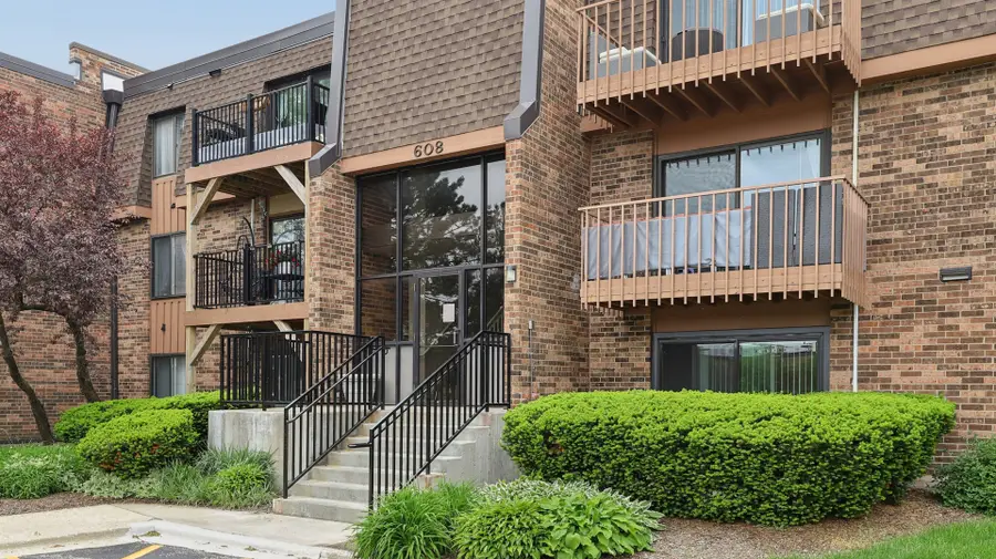 608 Waterford Road #1B, Schaumburg, IL 60193 - #2