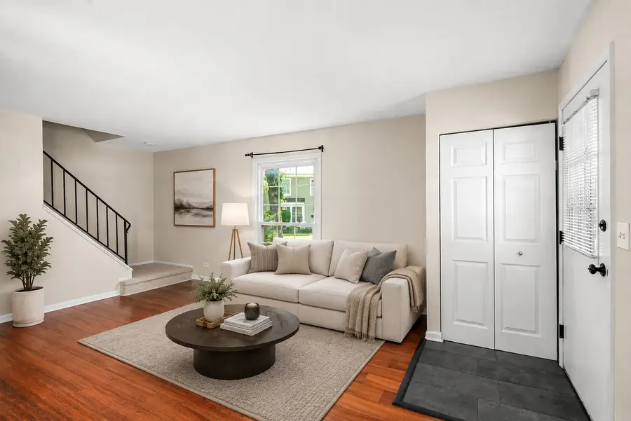 1681 Ashburn Court #D, Wheaton, IL 60189 - #3