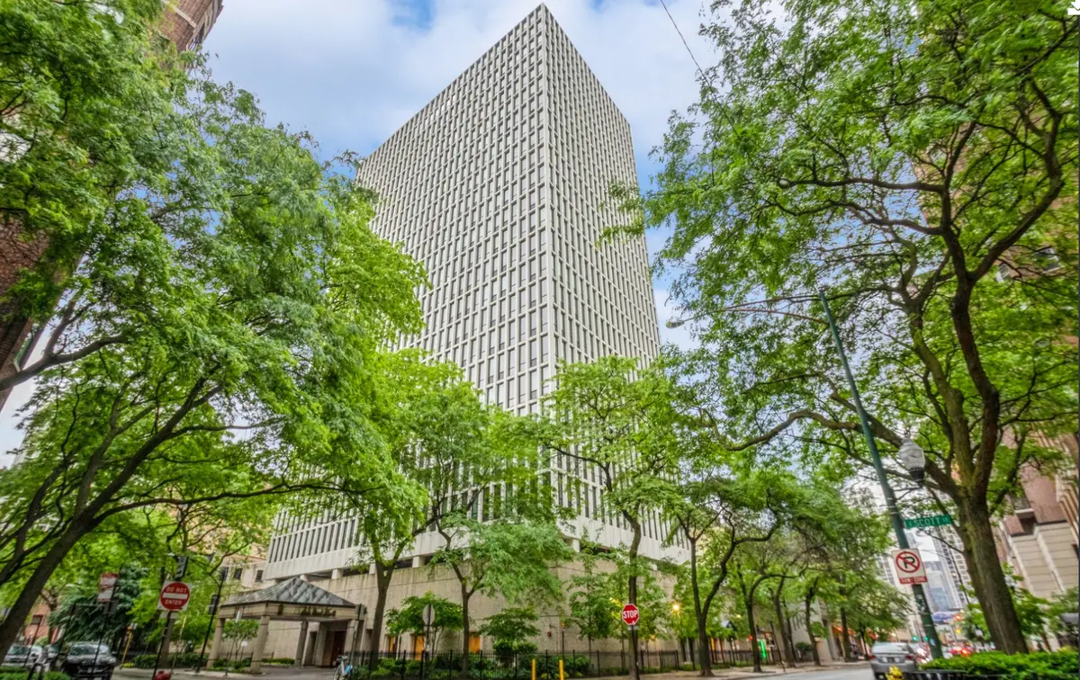 1 E Scott Street #2007, Chicago, IL 60610 - #1