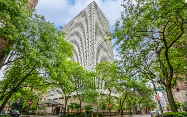1 E Scott Street #2007, Chicago, IL 60610