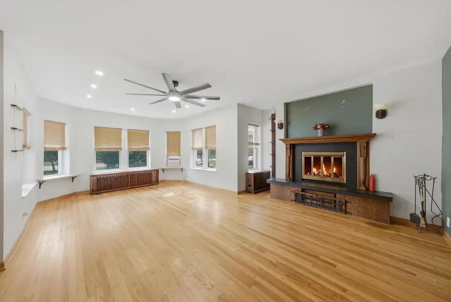 2640 W Logan Boulevard #102, Chicago, IL 60647 - #3