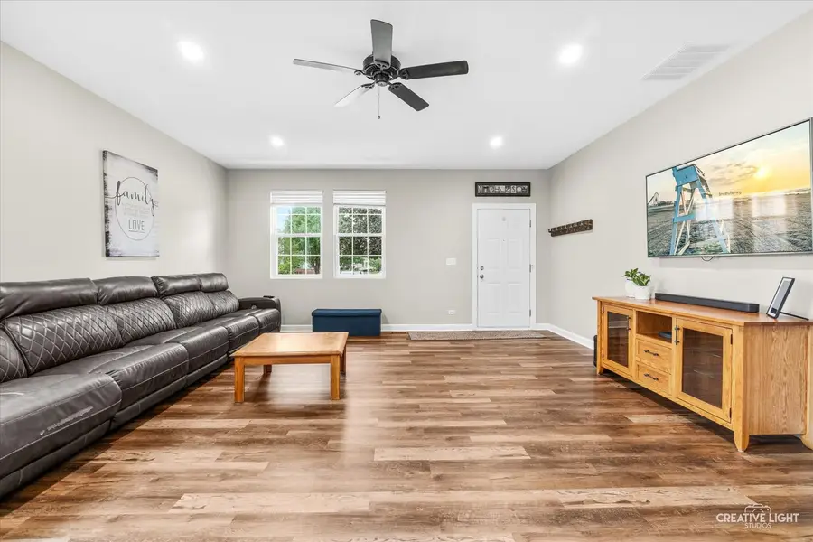 830 Valley Stream Drive, Pingree Grove, IL 60140 - #3