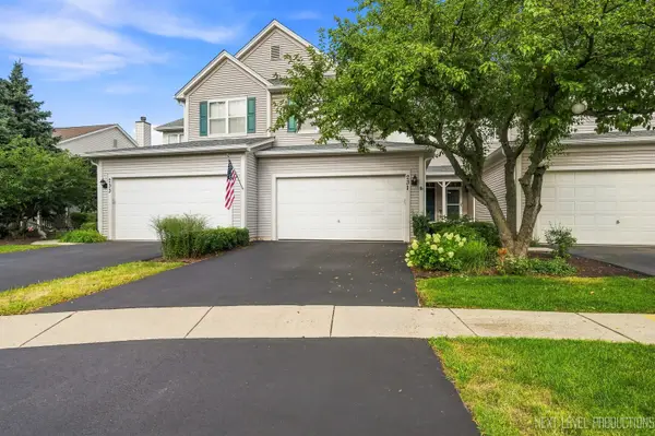231 Grand Ridge Road #231, St. Charles, IL 60175