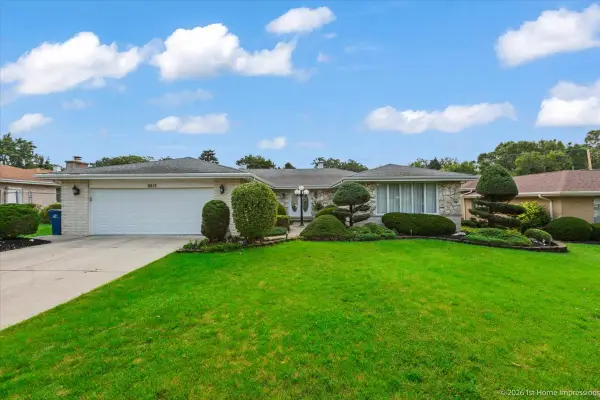 9213 S 83rd Court, Hickory Hills, IL 60457
