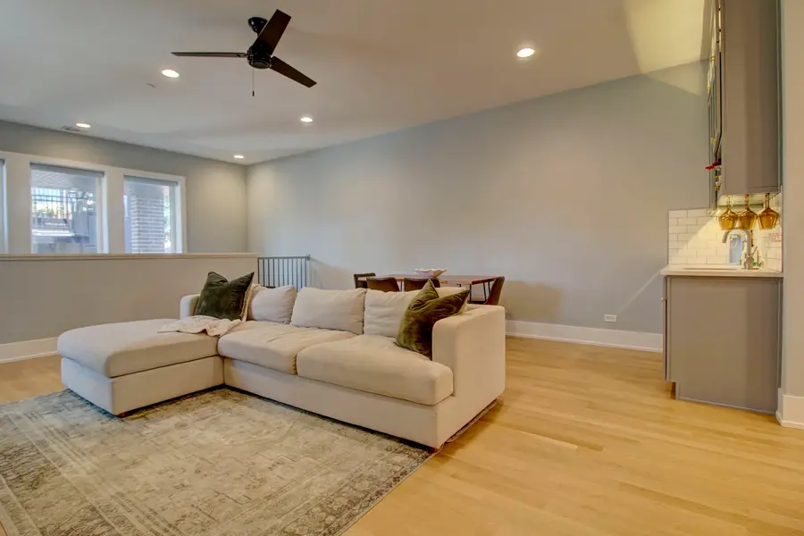 2438 N Western Avenue #1, Chicago, IL 60647 - #3