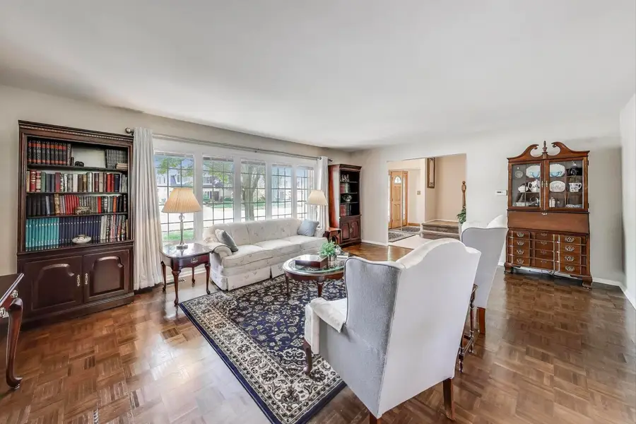 206 W Hintz Road, Arlington Heights, IL 60004 - #3