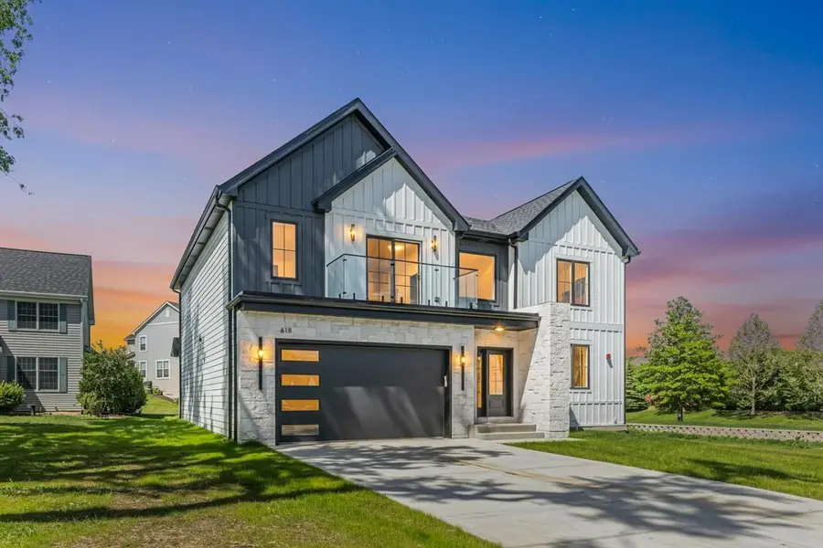 618 W Meadow Avenue, Lombard, IL 60148 - #2