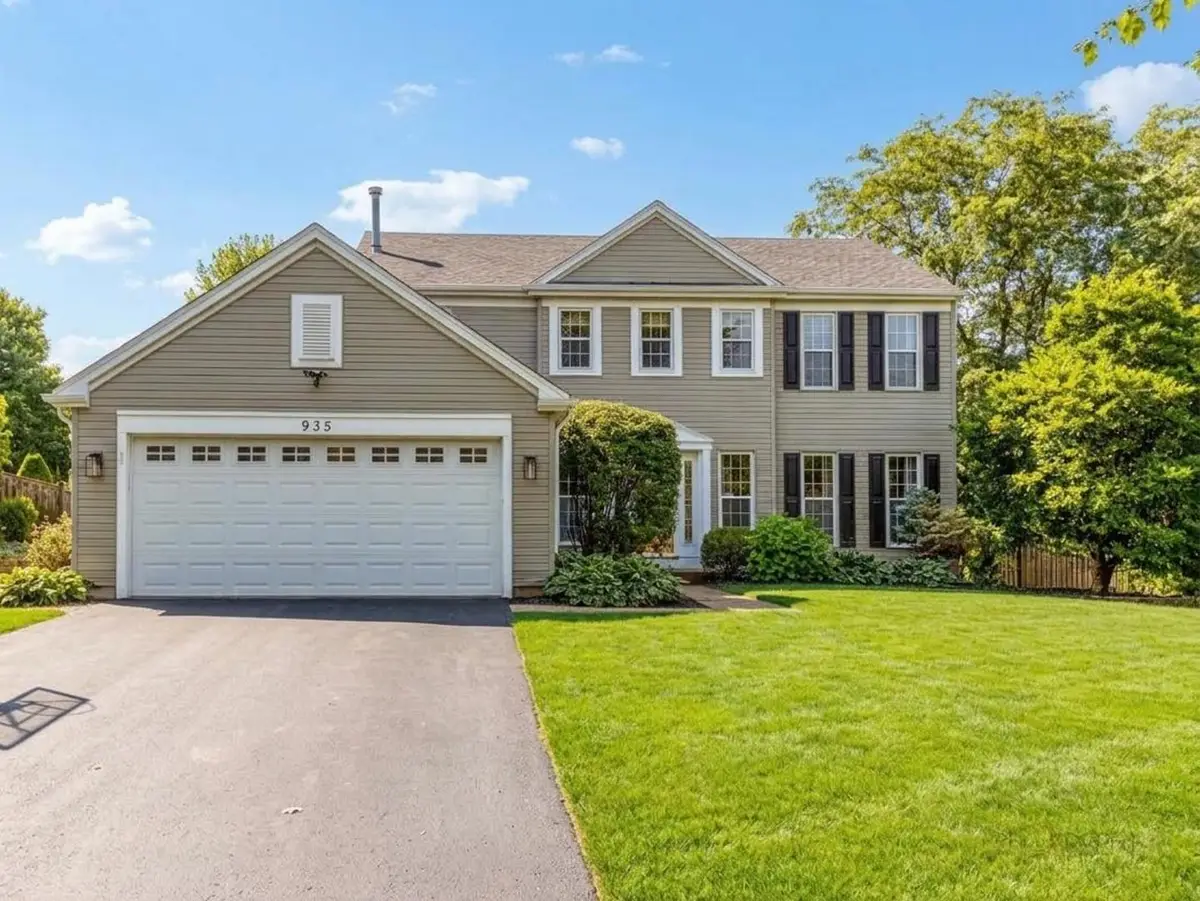 935 Ridgewood Drive, Cary, IL 60013 - #1