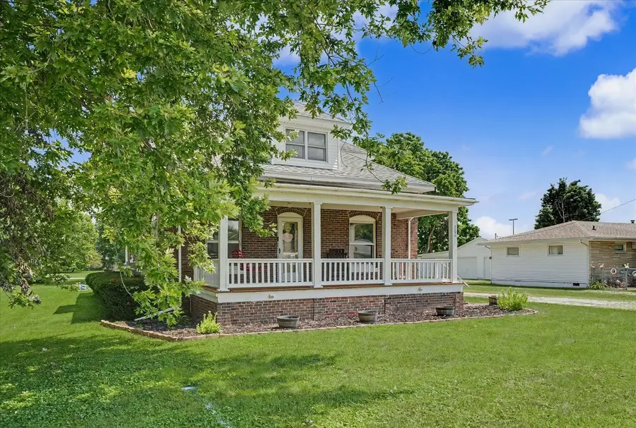 302 S Olmstead Street, Oakwood, IL 61858 - #3