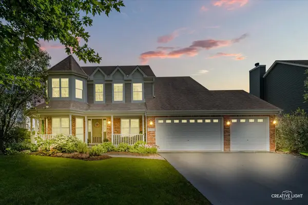 39W511 S Hyde Park, Geneva, IL 60134