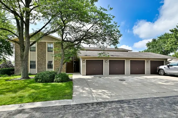 5830 Fresno Court #A, Hanover Park, IL 60133