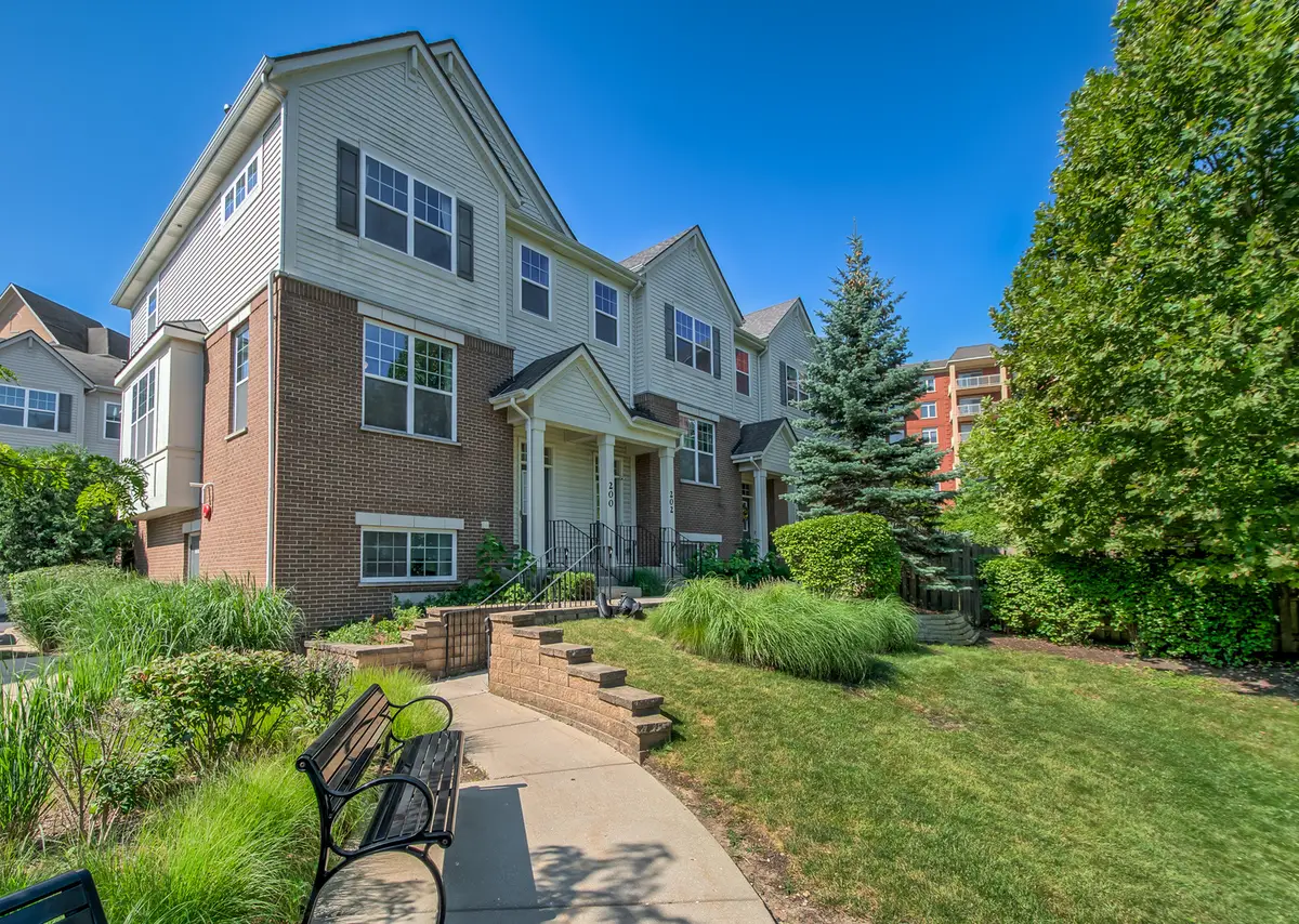 200 Concord Court, Morton Grove, IL 60053 - #1