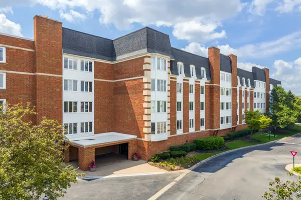 50 Lake Boulevard #635, Buffalo Grove, IL 60089