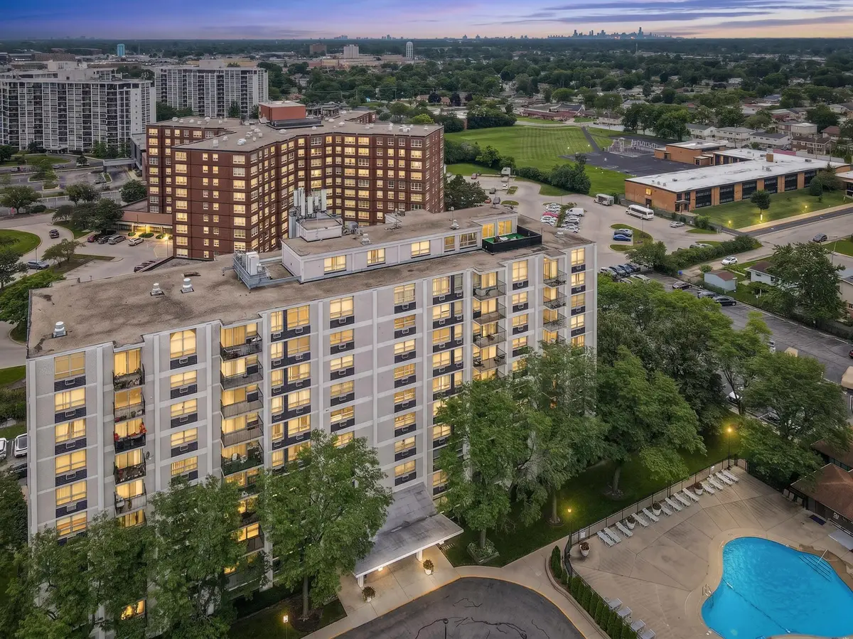 9001 Golf Road #10F, Des Plaines, IL 60016 - #1
