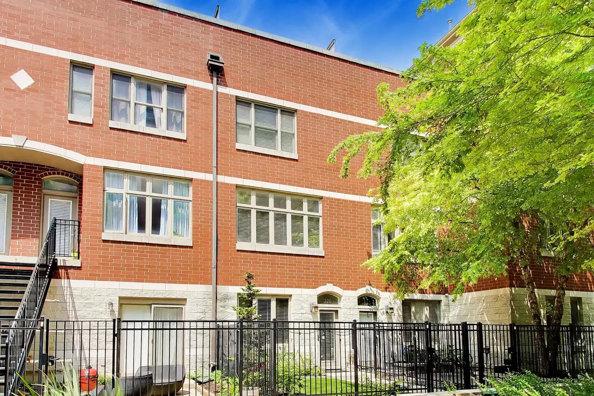 320 E 17th Street, Chicago, IL 60616 - #1