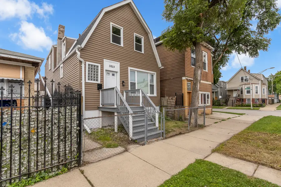 3823 W Wabansia Avenue, Chicago, IL 60647 - #3