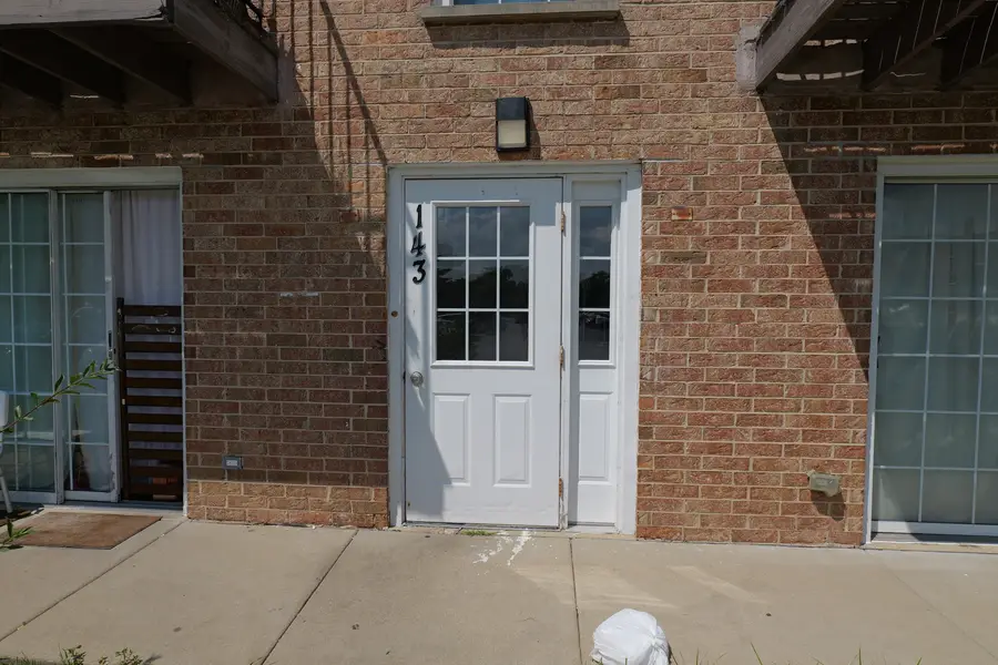 143 W Elk Trail #141, Carol Stream, IL 60188 - #2
