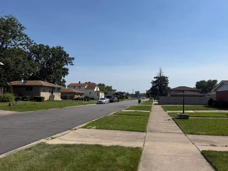 15126 Irving Avenue, Dolton, IL 60419 - #2